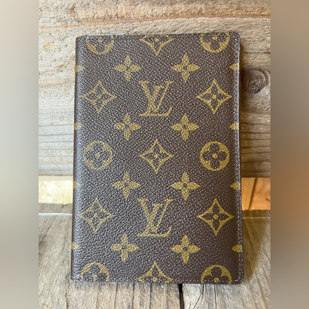 Louis Vuitton passport cover